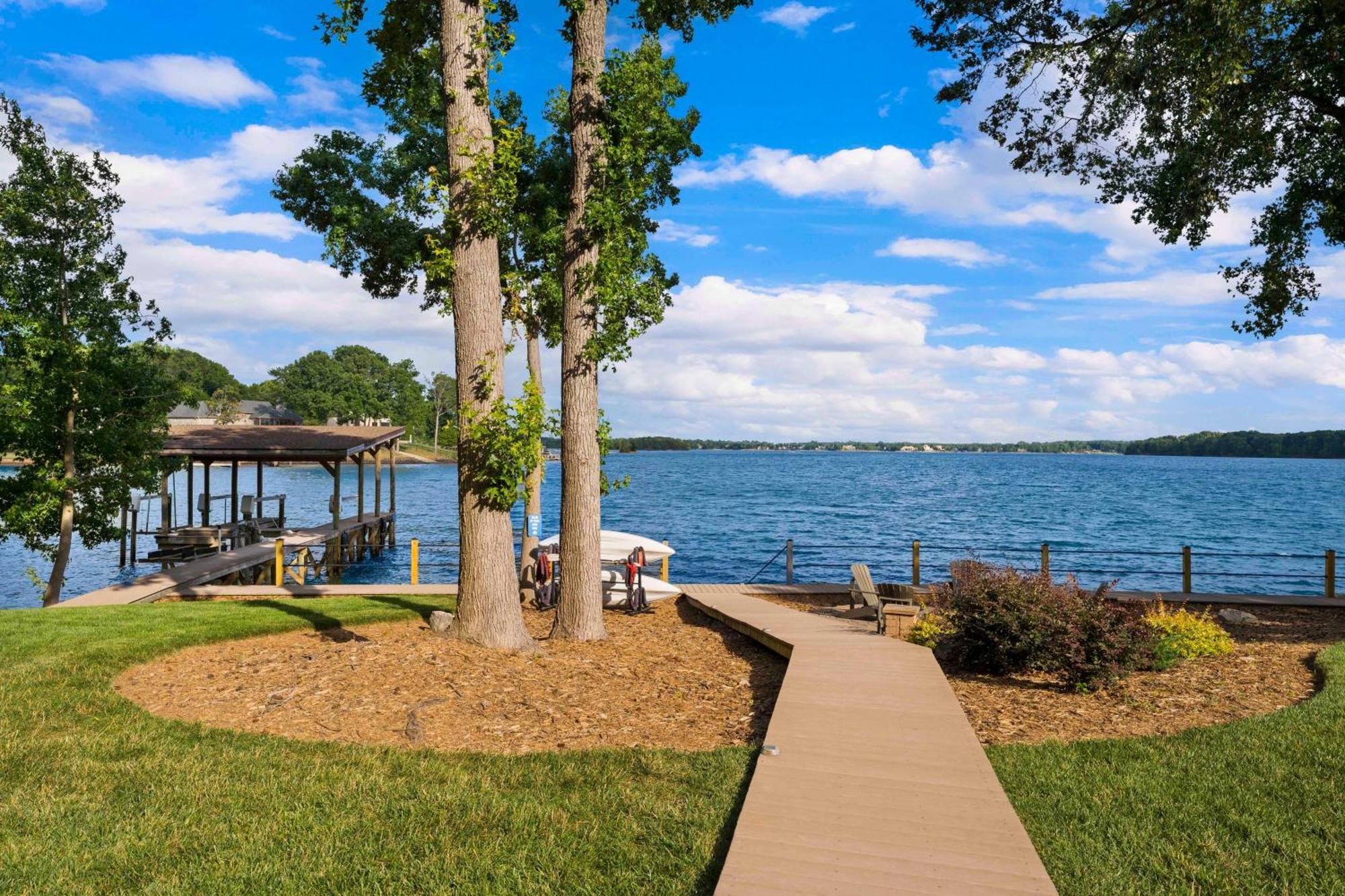 Lake Norman Getaway Mooresville Exterior photo